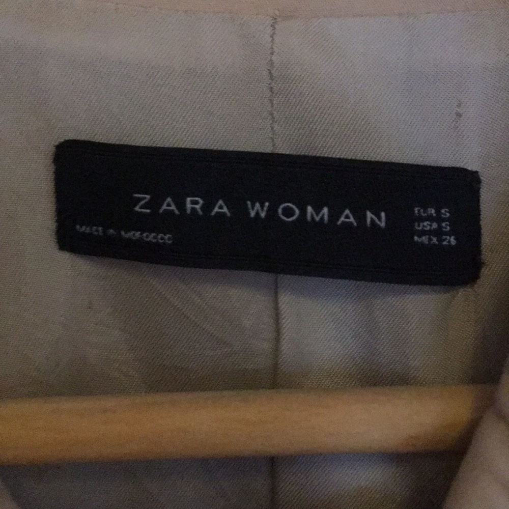 Zara short trench
